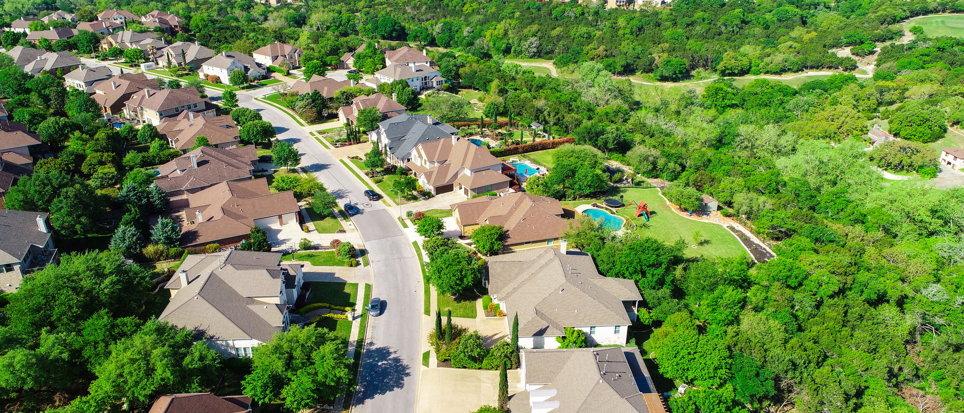 Institutional-scale build-to-rent community